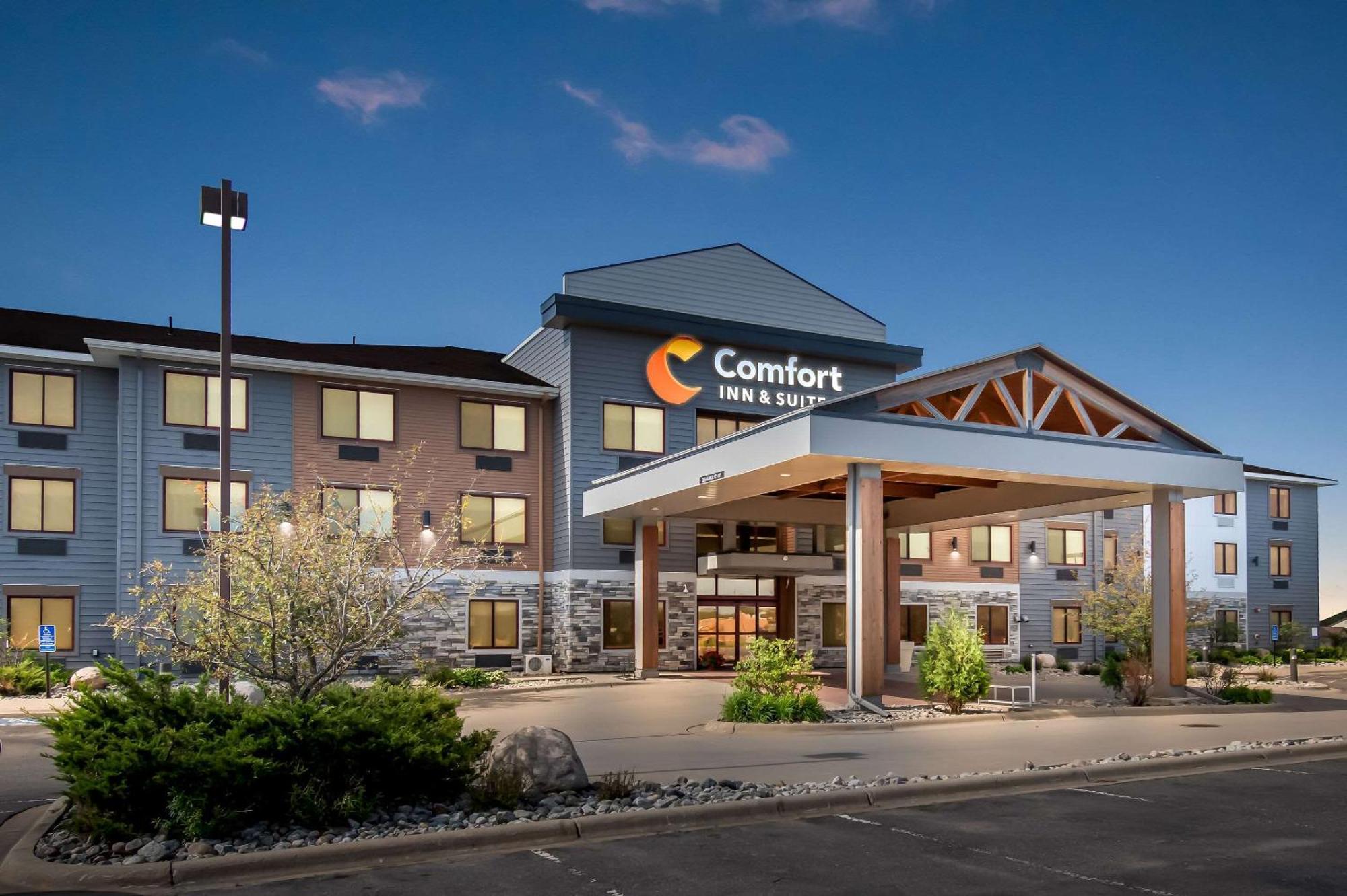 Comfort Inn & Suites Mountain Iron And Virginia Экстерьер фото